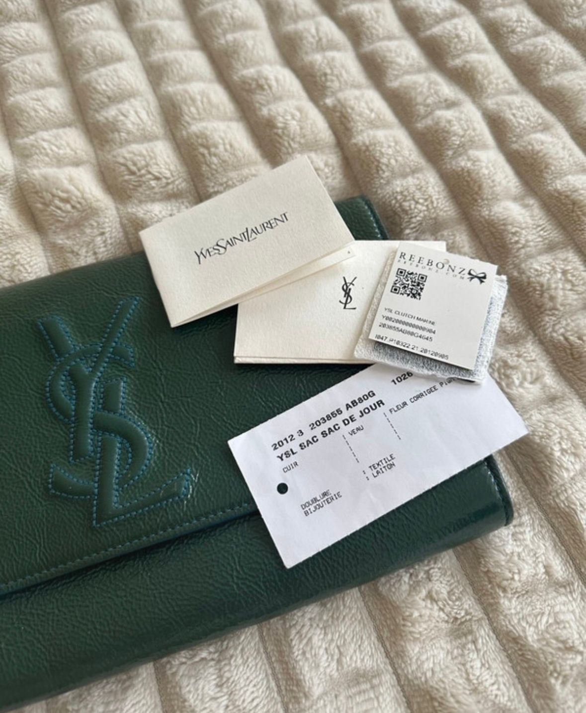 YVES SAINT LAURANT Belle de Jour Patent Leather Clutch Bag