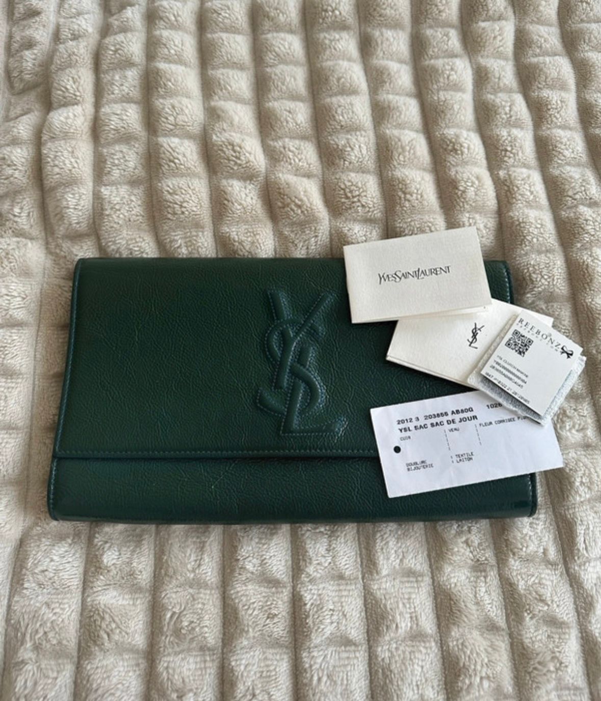 YVES SAINT LAURANT Belle de Jour Patent Leather Clutch Bag