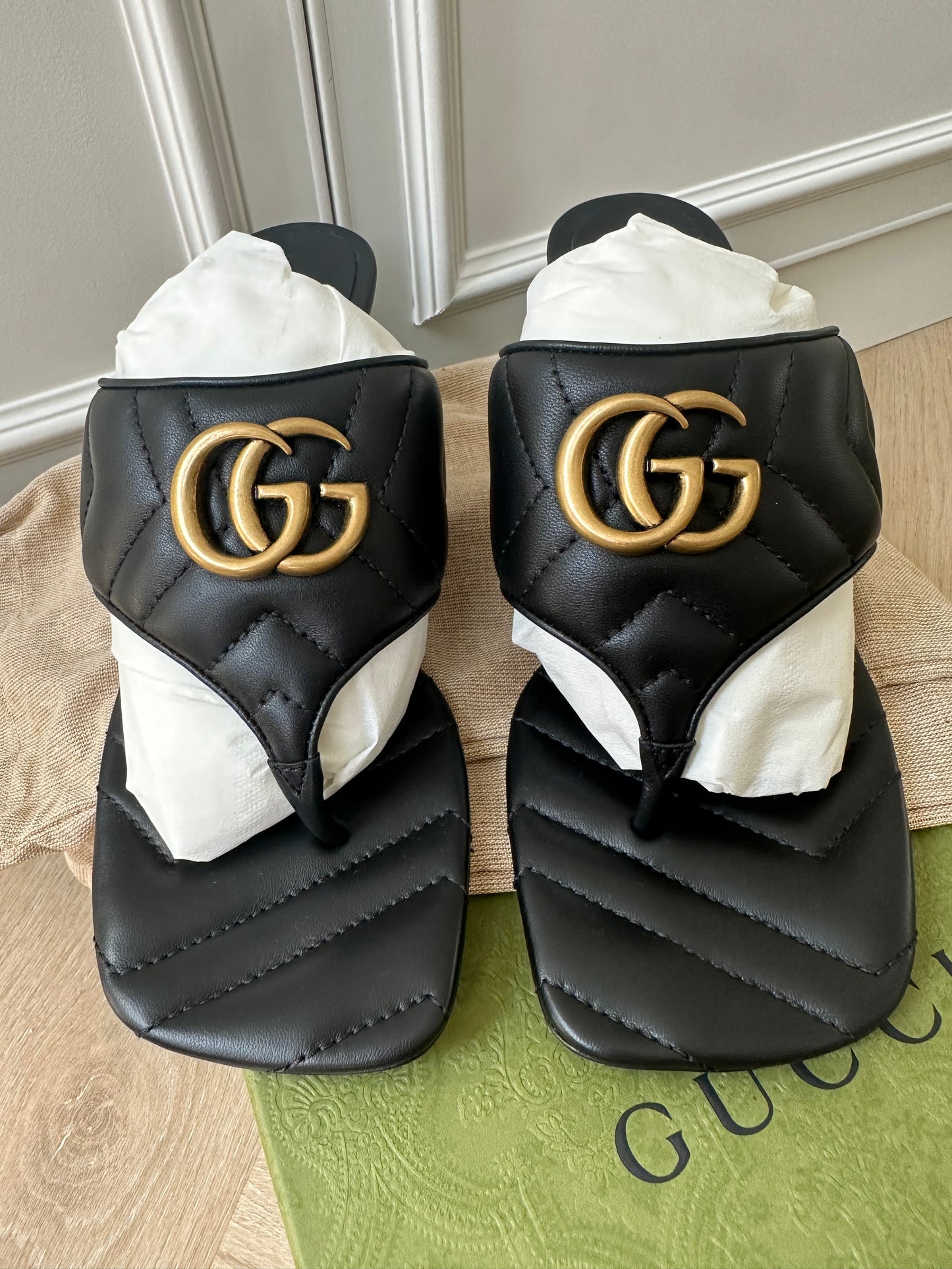 GUCCI Marmont Black Thong Sandal with Heel, size EU37