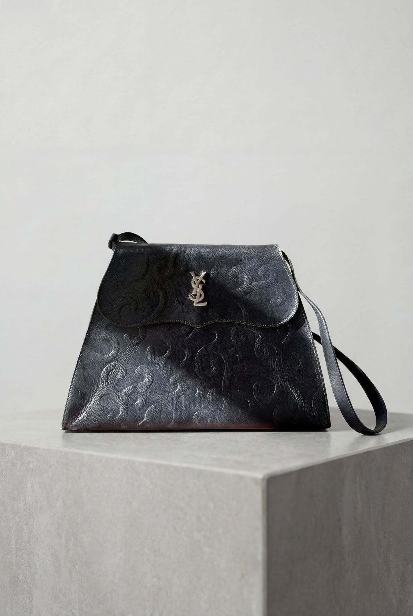 Yves Saint Laurent Vintage Leather Shoulder Bag Black