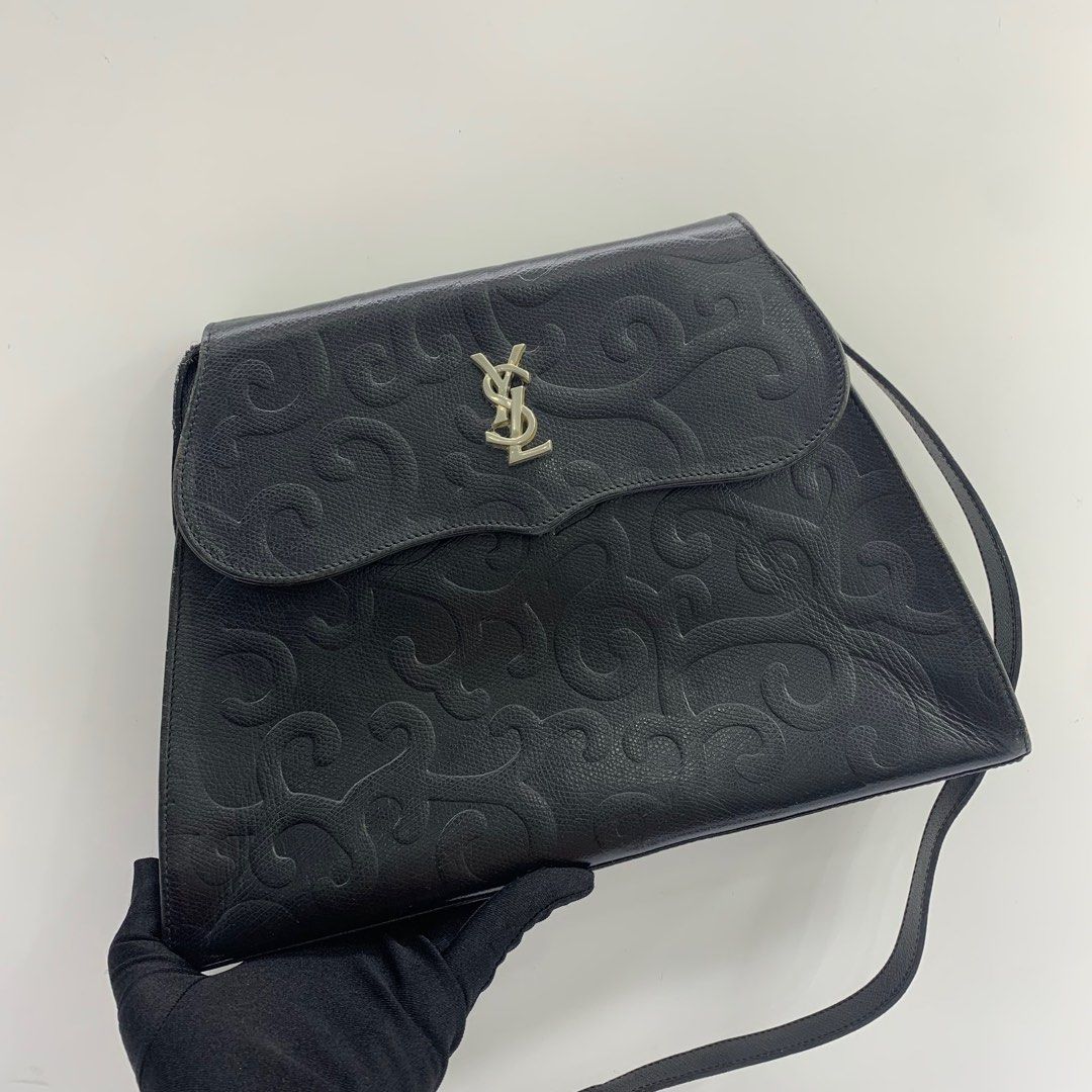 Yves Saint Laurent Vintage Leather Shoulder Bag Black